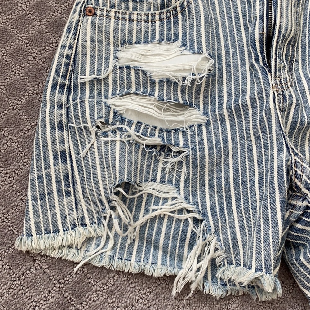 90s boyfriend shorts - Picture 6 of 7